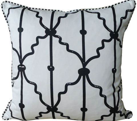 Kussani Cushion Cover Black on White Tradition Rear 50cm x 50cm K119